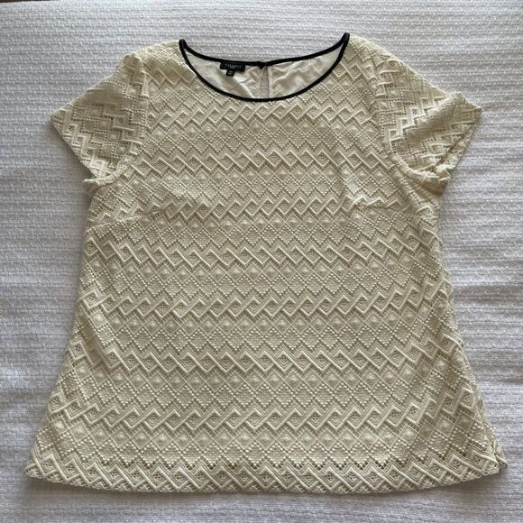16P Talbots Lace Top with Faux Leather Trim and Keyhole Back - Picture 1 of 8